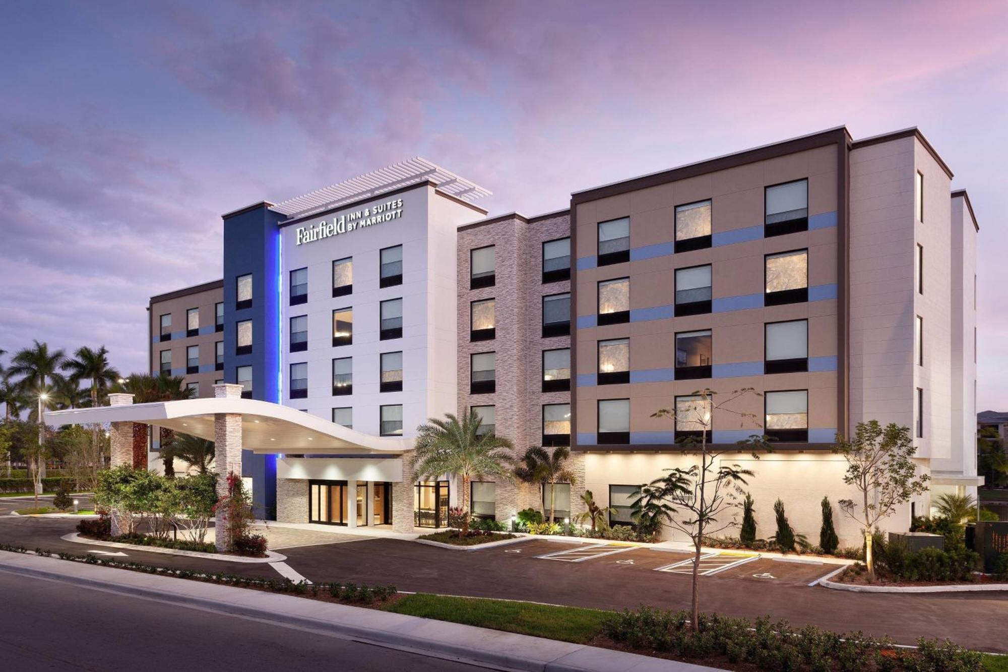 Fairfield Inn & Suites By Marriott Wellington-West Palm Beach Exterior photo